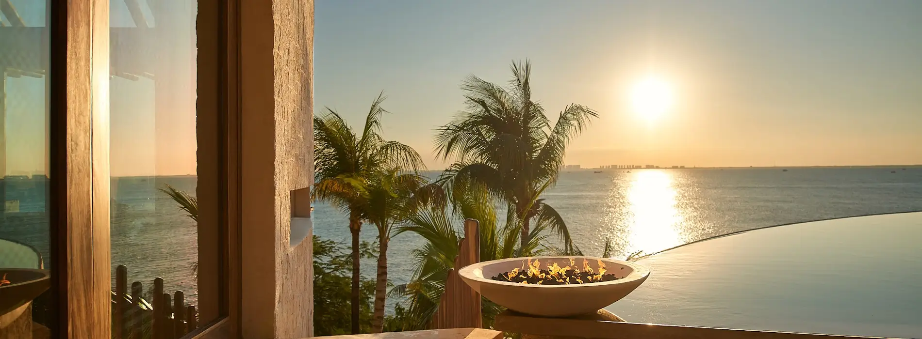 Amenidades premium en Wayak — alberca infinita y servicios de lujo en Isla Mujeres
